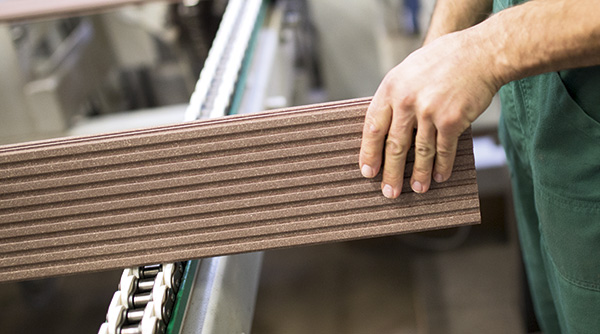 megawood Terrassendiele CLASSIC in Nussbraun