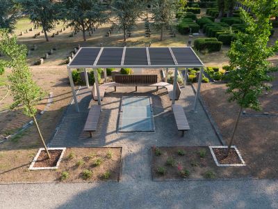 Pergola mit Sitzbank