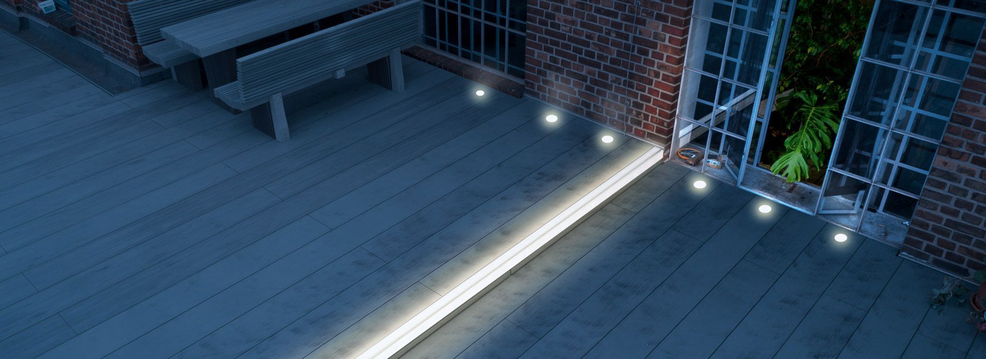 megalite LED light system